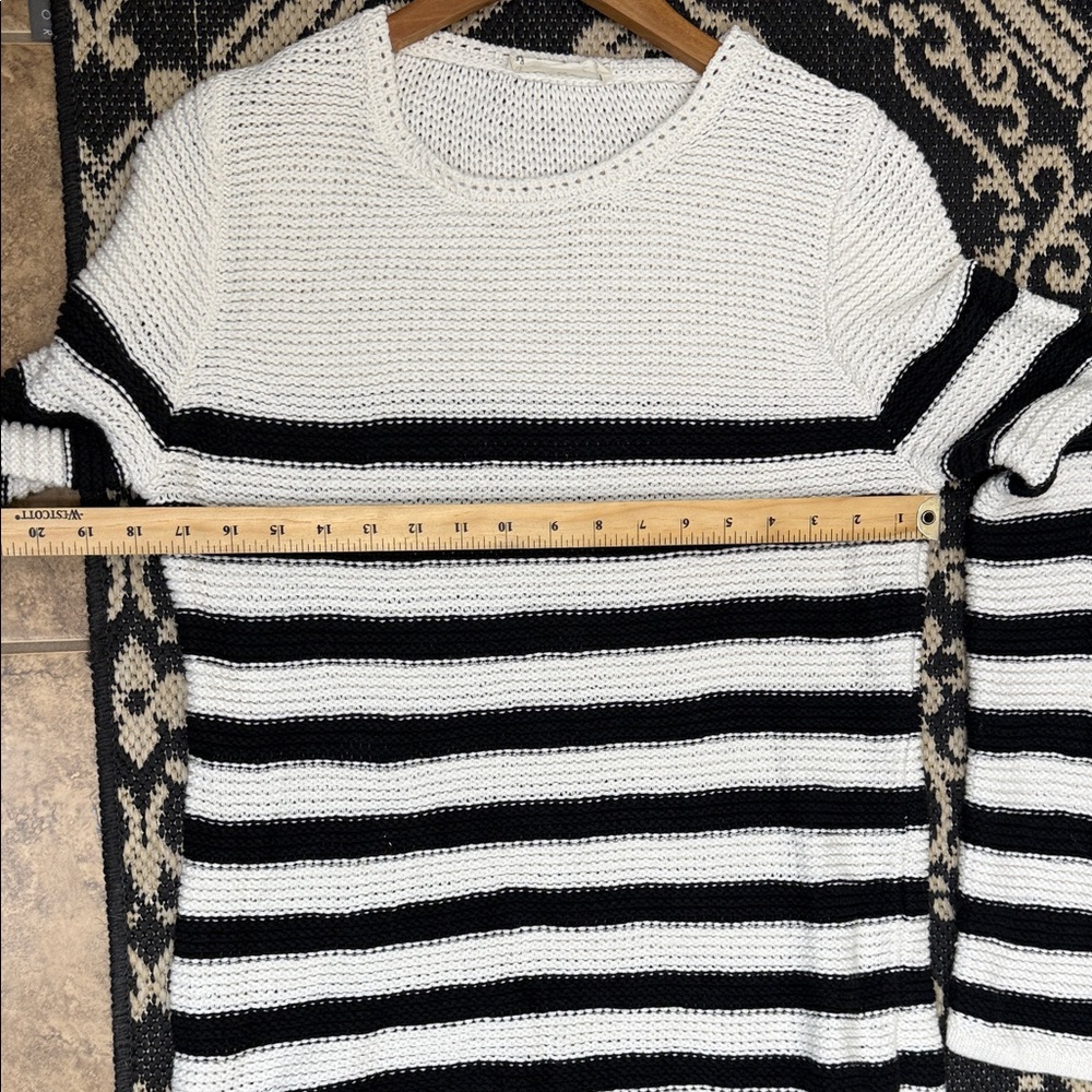 Everlane THE ORGANIC COTTON OPEN-STITCH CREW large - Picture 16 of 16